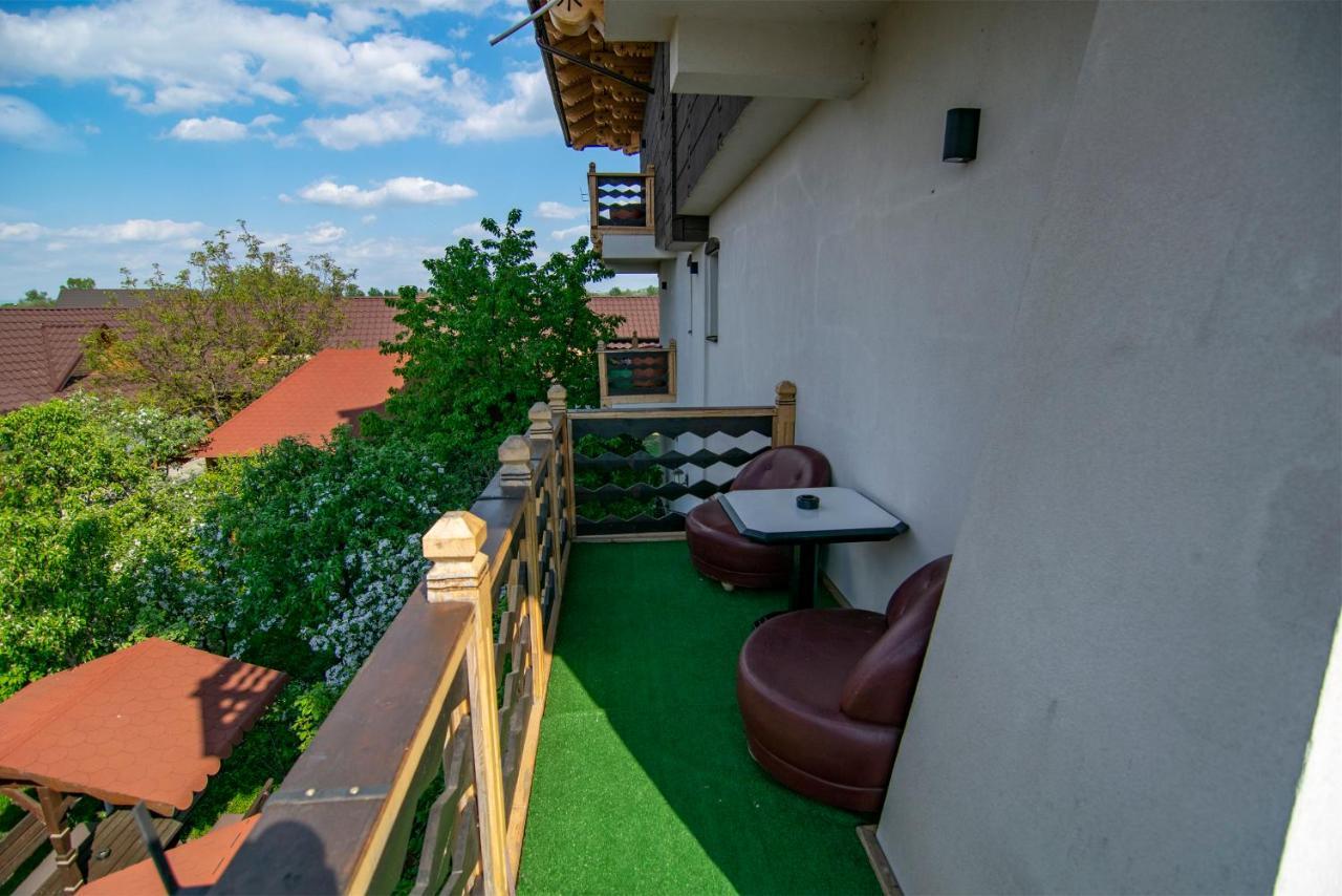 La Conacul Vesel Hotel Săpînţa Kültér fotó